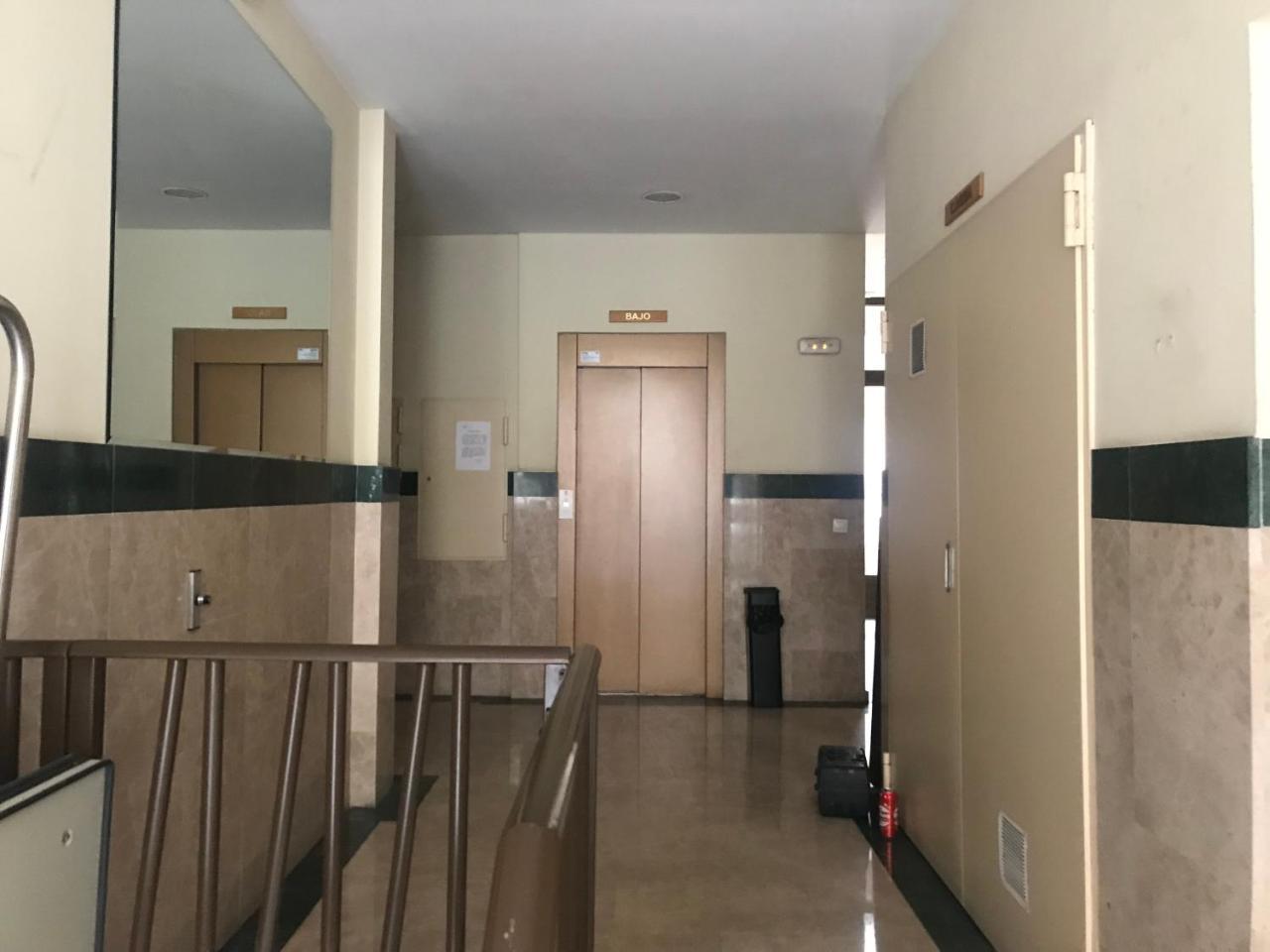 Apartment 25 Calle De Bustillo Del Oro Madrid
